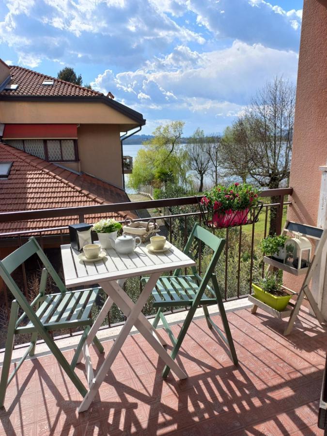 Appartamento Miralago Con Giardino Sul Lago Гавірате Екстер'єр фото